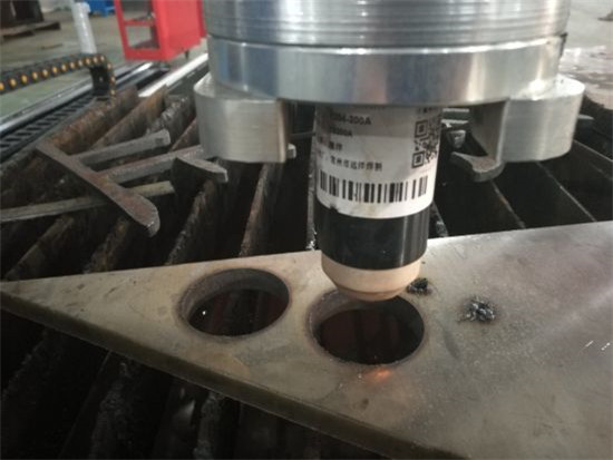 Tafel plasma CNC cutter metaal sny masjien maksimum 200mm