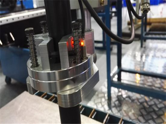 Klein CNC Plasma Sny masjien met ARC druk kontroleerder, plasma snyer